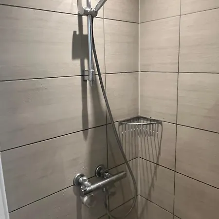 Mini 12- Meget Taet Pa Lego House Og Centrum