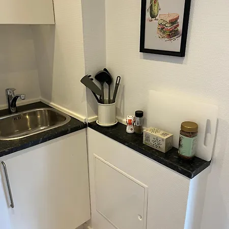 Privatunterkunft Mini 12- Meget Taet Pa Lego House Og Centrum